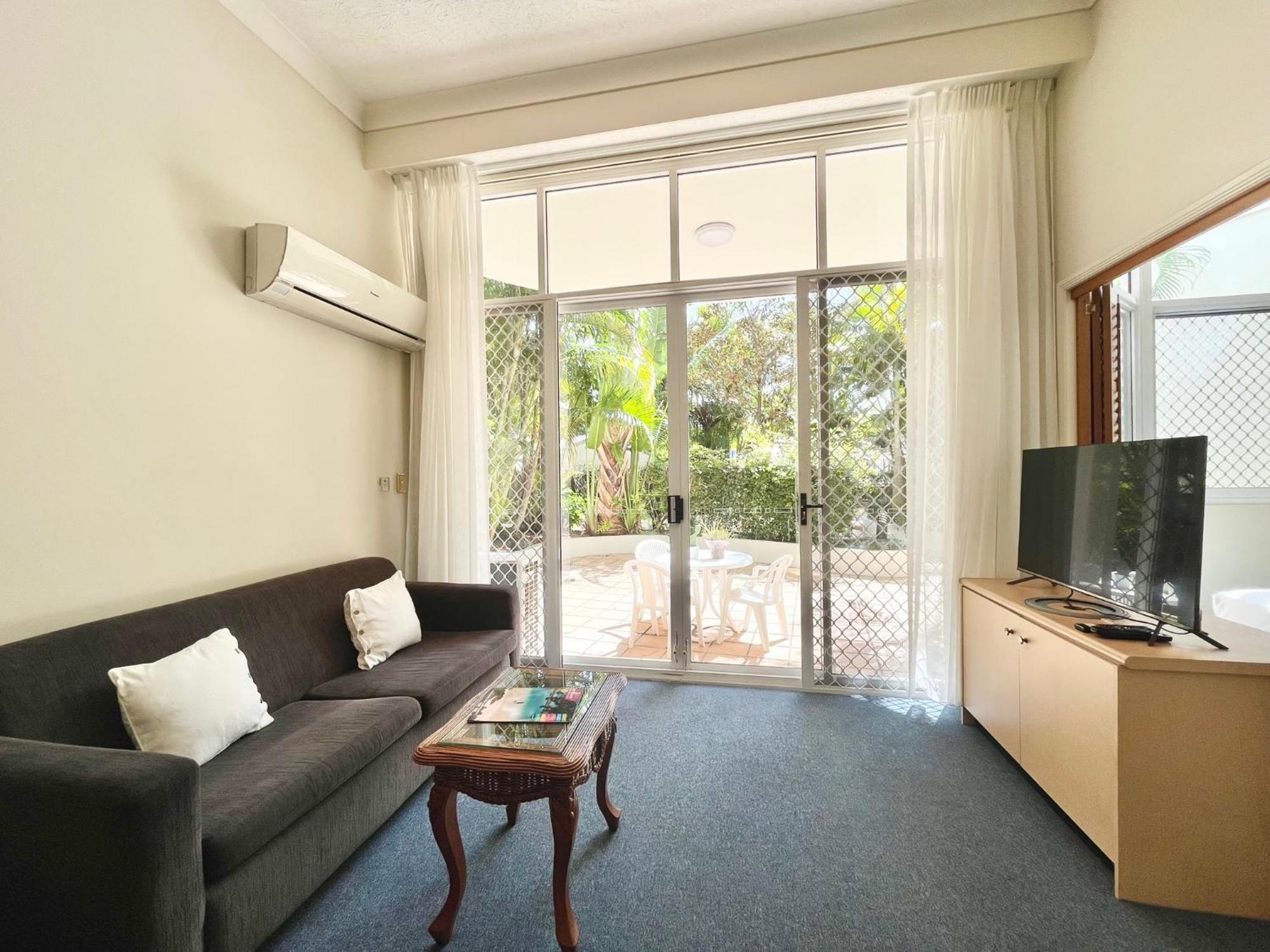 Surf Parade Resort Gold Coast Buitenkant foto