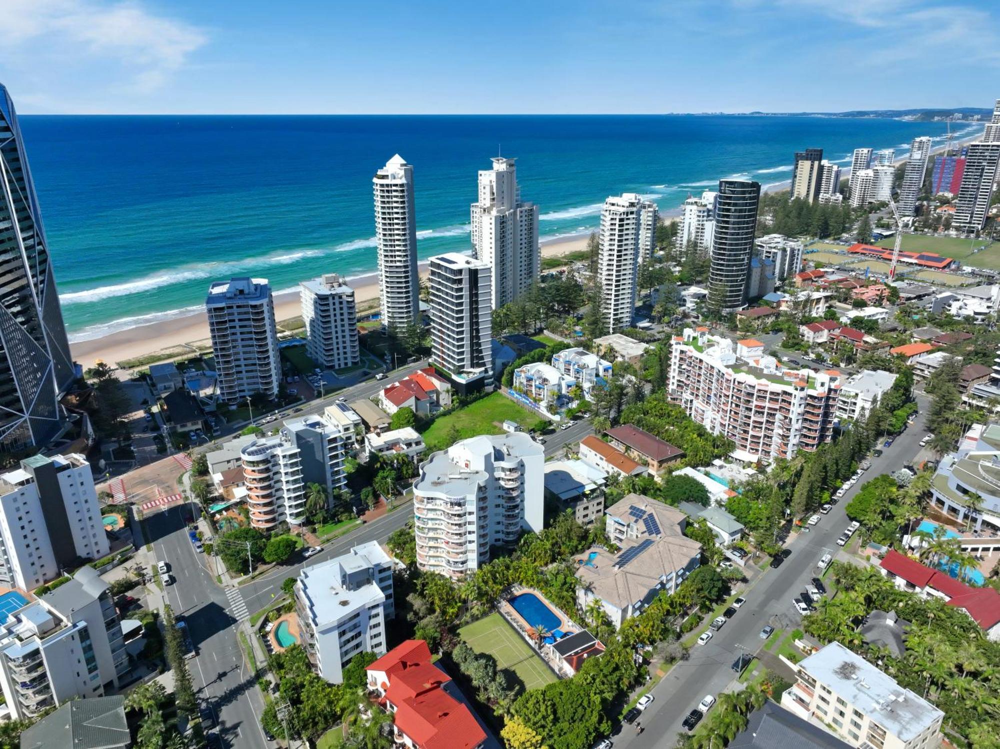 Surf Parade Resort Gold Coast Buitenkant foto